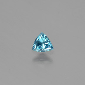 0.17カラットの天然ブルーダイヤモンド（4.1×3.7 mm・トリリアント）