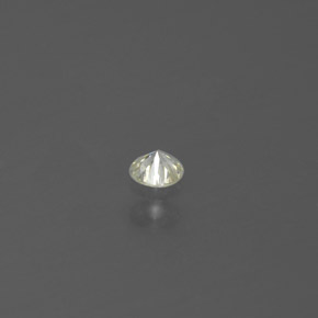 0.06カラットの天然シャンパンダイヤモンド（2.48 mm・ラウンドカット）