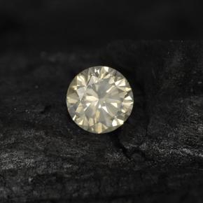 0.13カラットの天然無色ダイヤモンド（3.11 mm・ラウンドカット）