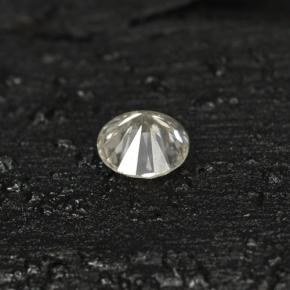 0.04カラットの天然ライトイエローダイヤモンド（2.40 mm・ラウンドカット）