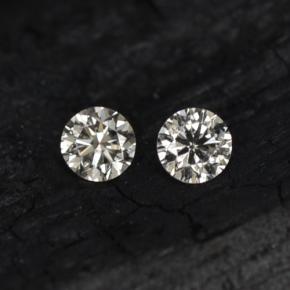 カラットの天然ホワイトダイヤモンド（1.81 mm・ラウンドカット）