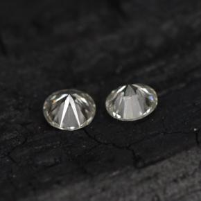 カラットの天然ホワイトダイヤモンド（1.81 mm・ラウンドカット）