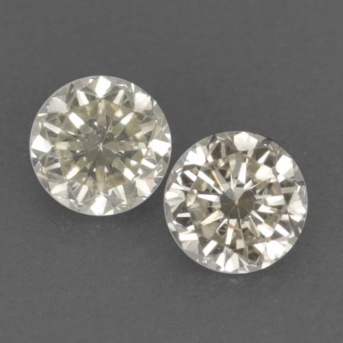 0.24カラットの天然ウォームホワイトダイヤモンド（3.08 mm・ラウンドカット）