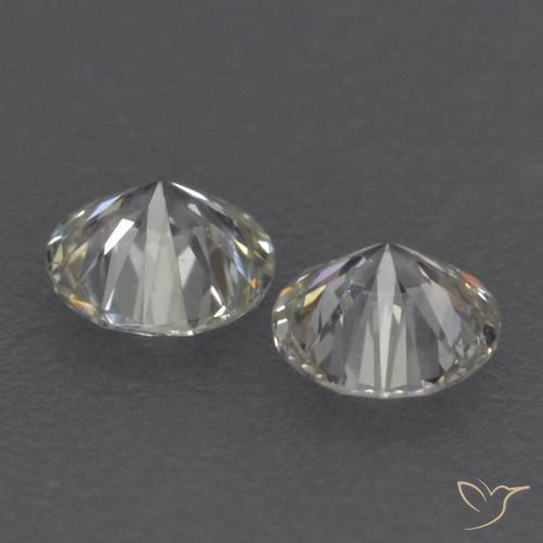 Shop natural 0.15ct I ダイヤモンド gems, ラウンド, from ブラジル at GemSelect. In stock, global shipping!