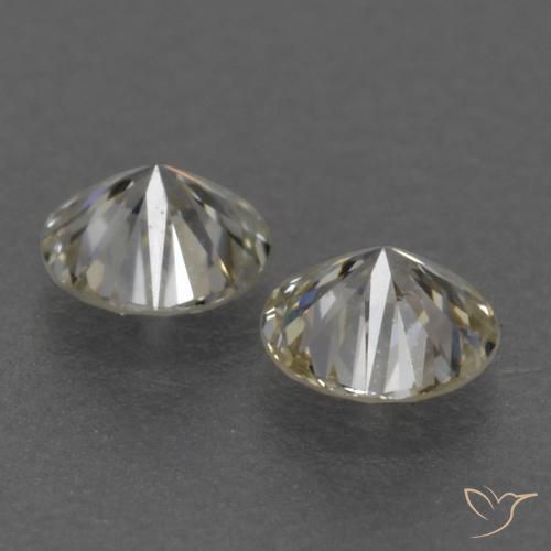 Shop natural 0.14ct J ダイヤモンド gems, ラウンド, from ブラジル at GemSelect. In stock, global shipping!