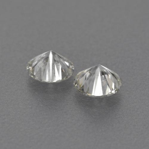 0.24カラットの天然ウォームホワイトダイヤモンド（3.12 mm・ラウンドカット）