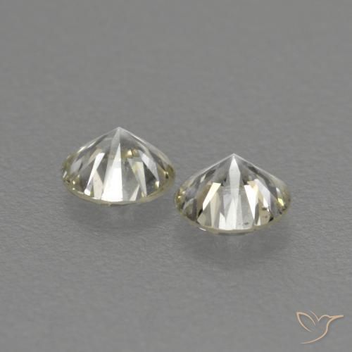 Shop natural 0.17ct L ダイヤモンド gems, ラウンド, from ブラジル at GemSelect. In stock, global shipping!
