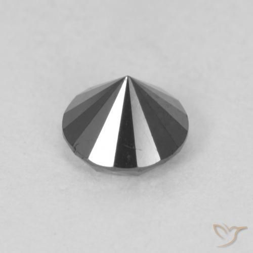 0.61カラットの天然黒ダイヤモンド（4.99 mm・ラウンドカット）