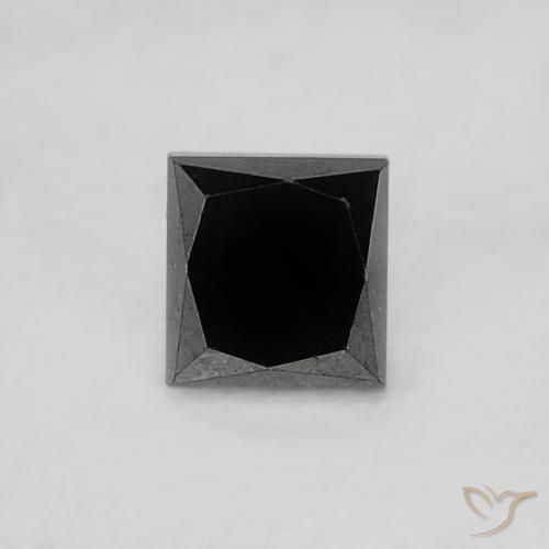 0.19カラットの天然黒ダイヤモンド（2.7×2.6 mm・四角）