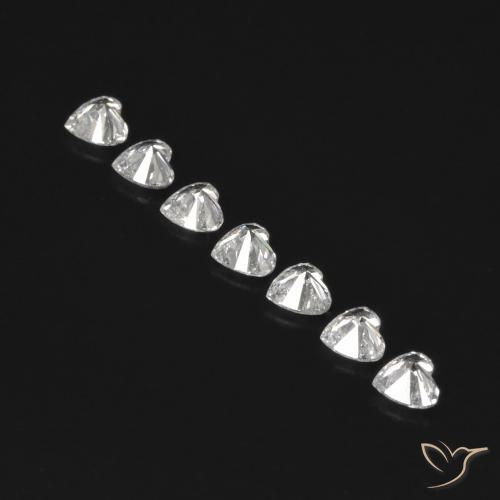 Shop natural 0.53ct F ダイヤモンド gems, 心臓, from ブラジル at GemSelect. In stock, global shipping!