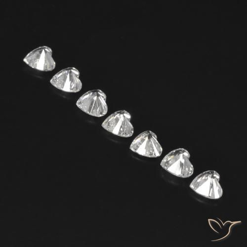 Shop natural 0.56ct F ダイヤモンド gems, 心臓, from ブラジル at GemSelect. In stock, global shipping!