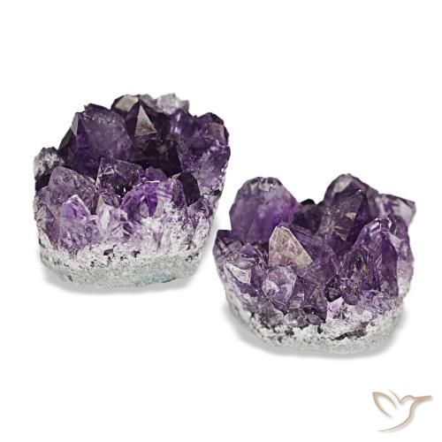 23.60カラットの天然Medium Dark-Violetドゥルージーアメジスト（14.9×12.3 mm・ファンシーシェイプ）