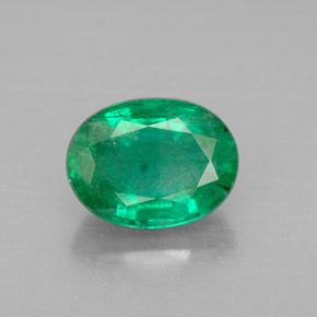2.89カラットの天然グリーンエメラルド（10.5×8 mm・オーバルカット）
