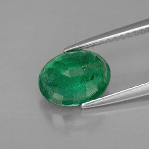 1.99カラットの天然グリーンエメラルド（9.2×7 mm・オーバルカット）