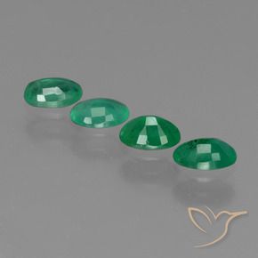Shop natural 1.52ct ミディアムグリーン エメラルド gems, 楕円形, from コロンビア at GemSelect. In stock, global shipping!