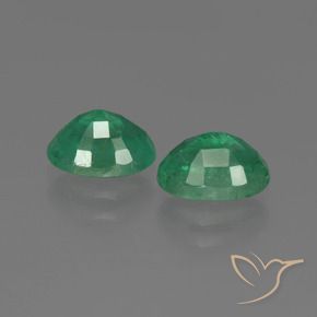 自然派の商品を探す 1.79ct ミディアムグリーン エメラルド 宝石, オーバルカット, ザンビア からGemSelectで. 在庫あり、世界各国へ発送!
