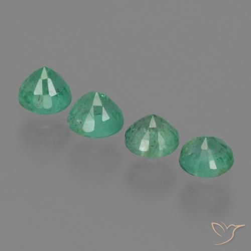 Shop natural 0.87ct ピスタチオグリーン エメラルド gems, ラウンド, from コロンビア at GemSelect. In stock, global shipping!