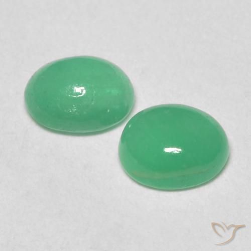 Shop natural 0.72ct シャムロックグリーン エメラルド gems, 楕円形, from コロンビア at GemSelect. In stock, global shipping!