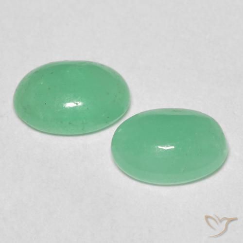 Shop natural 0.99ct シダグリーン エメラルド gems, 楕円形, from コロンビア at GemSelect. In stock, global shipping!