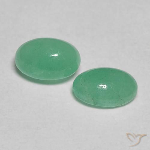 Shop natural 0.61ct 濃いミントグリーン エメラルド gems, 楕円形, from コロンビア at GemSelect. In stock, global shipping!