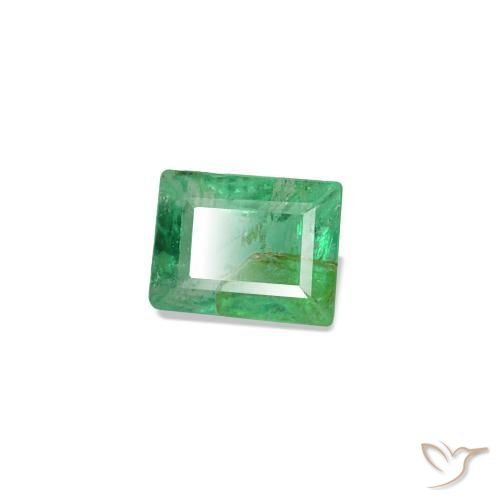 0.13カラットの天然ミディアム薄いグリーンエメラルド（3.3×2.6 mm・バゲット）