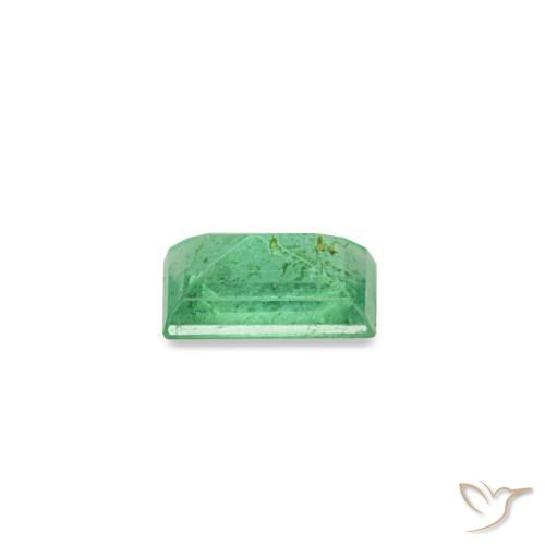 0.12カラットの天然ライトグリーンエメラルド（3.5×2.6 mm・バゲット）