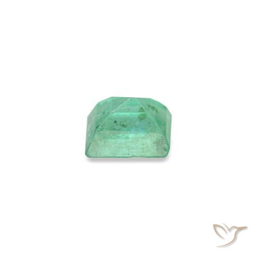 0.11カラットの天然ブルーグリーンエメラルド（2.9×2.4 mm・バゲット）