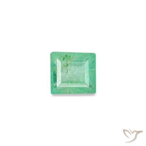 0.14カラットの天然ミディアムグリーンエメラルド（2.7×2.6 mm・バゲット）