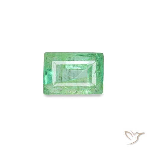 0.18カラットの天然シャムロックグリーンエメラルド（3.6×2.5 mm・バゲット）