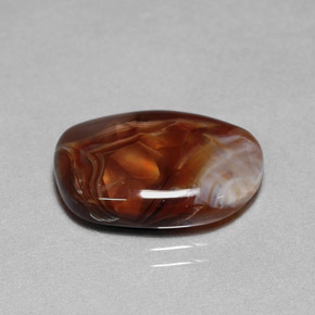 7.85カラットの天然マルチカラーファイアーアゲート（17.8×12.6 mm・透明）