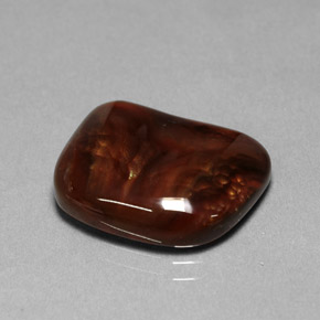9.24カラットの天然マルチカラーファイアーアゲート（17.2×14.3 mm・透明）