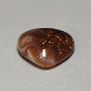 7.46カラットの天然マルチカラーファイアーアゲート（14.3×13.6 mm・透明）
