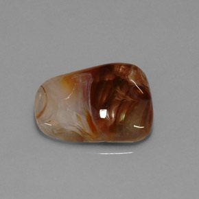 7.31カラットの天然マルチカラーファイアーアゲート（15.7×12.5 mm・透明）