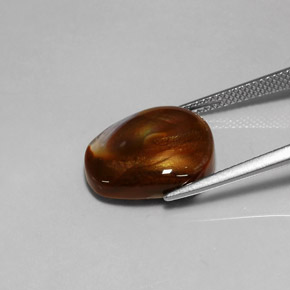 7.61カラットの天然マルチカラーファイアーアゲート（15.4×14 mm・透明）