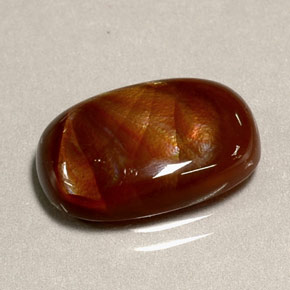 4.95カラットの天然マルチカラーファイアーアゲート（15.3×10.1 mm・透明）