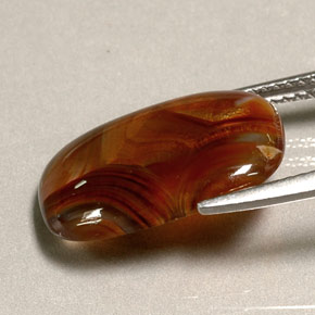 4.84カラットの天然マルチカラーファイアーアゲート（17.1×11.1 mm・透明）