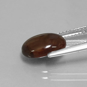 2.14カラットの天然マルチカラーファイアーアゲート（10.5×7.9 mm・オーバルカット）