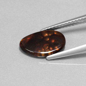 1.76カラットの天然マルチカラーファイアーアゲート（11.5×7.5 mm・ファンシーシェイプ）