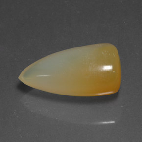 14.68カラットの天然マンダリンファイアーオパール（22.3×12.2 mm・透明）