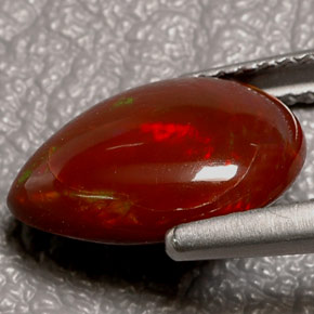 3.09カラットの天然マルチカラーファイアオパール、洋梨の形、オペーク