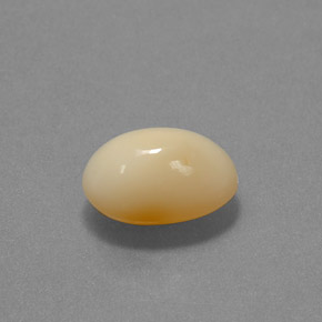 3.27カラットの天然ホワイトイエローファイアーオパール（11.9×8.5 mm・オーバルカット）