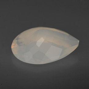 4.41カラットの天然ホワイトイエローファイアーオパール（15.2×11.4 mm・透明）