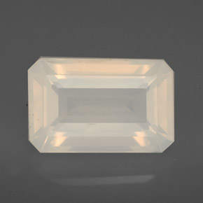 3.76カラットの天然オレンジホワイトファイアーオパール（12.5×8.2 mm・透明）