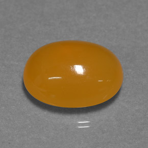 3.93カラットの天然イエローオレンジファイアーオパール（12.7×10 mm・オーバルカット）
