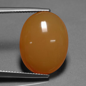 12.70カラットの天然イエローオレンジファイアーオパール（19.3×14.9 mm・オーバルカット）
