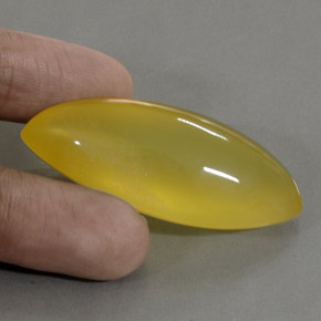 76.10カラットの天然イエローファイアーオパール（46.4×21.4 mm・マーキス）