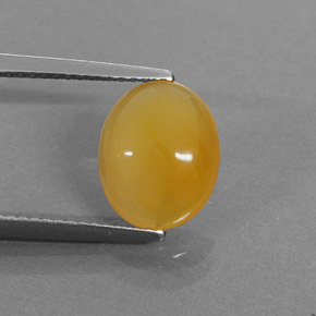 1.86カラットの天然イエローオレンジファイアーオパール（10.8×8.8 mm・オーバルカット）