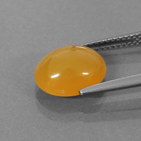 2.87カラットの天然イエローオレンジファイアーオパール（11.1×9.2 mm・オーバルカット）