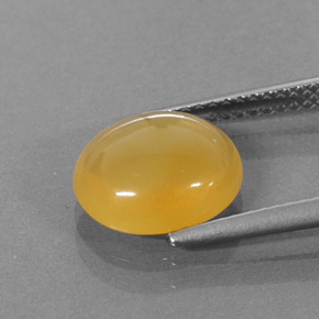 2.42カラットの天然イエローオレンジファイアーオパール（10.5×9.1 mm・オーバルカット）