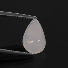 3.15カラットの天然イエロー＆ホワイトファイアーオパール（13.4×9.1 mm・透明）